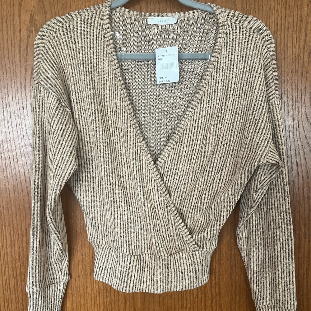NWT! Lush Wrap Cropped Top